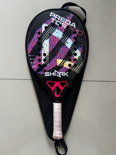 Raquete Shark Predator pro 2023