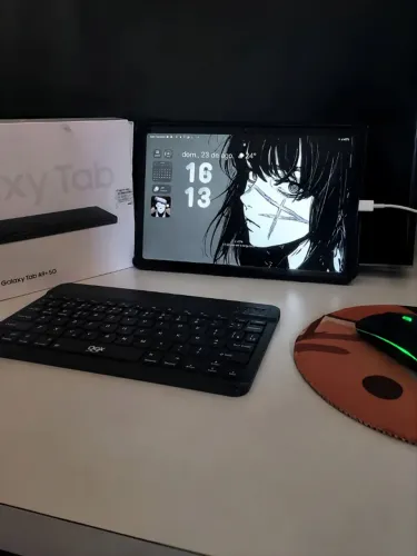 Tablet Samsung Galaxy Tab A9+ Semi-novo acompanha caixa, teclado e mouse