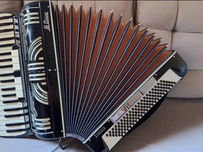 Acordeon La Tosca 120