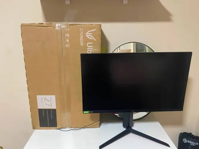 Monitor LG UltraGear 27' IPS 144Hz 1Ms HDR 10