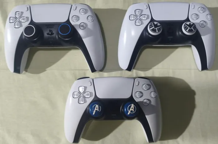 Controle DUALSENSE , com analógicos HALL EFECT.