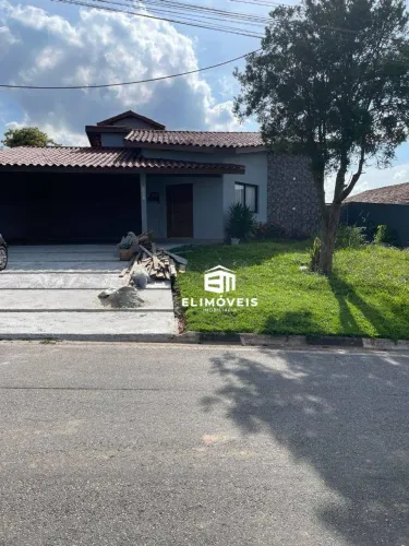 Casa com 2 dormitórios para alugar, 160 m² por R$ 10.000/mês - Condomínio Arujá Country Cl