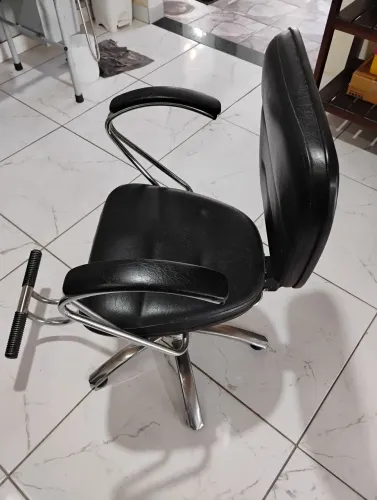 Vendo cadeira pra salão de beleza