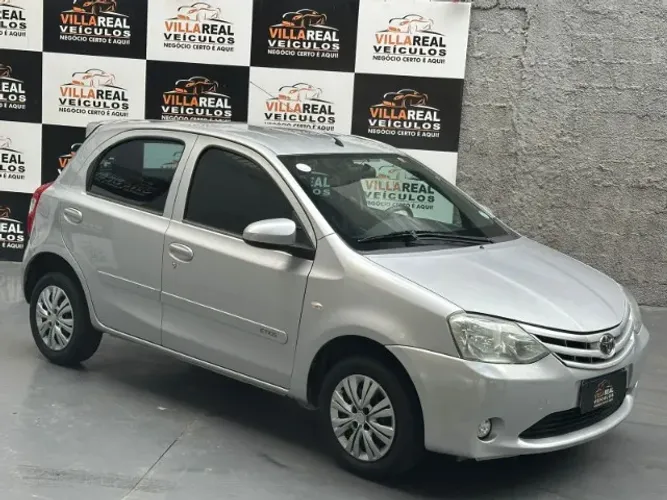 Toyota Etios X 1.3 Flex 16V 5P Mec. 2015