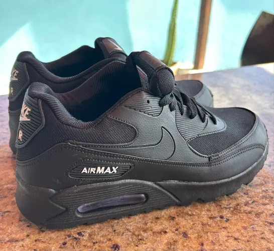 Tênis Air Max 90 Novo preto Tamanho 39 (aceito cartão )
