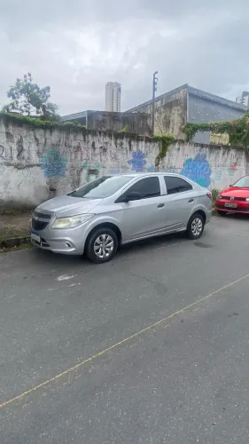 Aluga-se carro com GNV G5, com opção de compra.