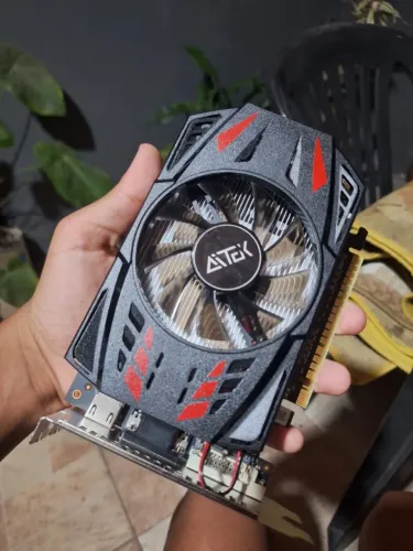 Vendo 420 reais esse kit com teclado gtx 550 ti 2 gb 