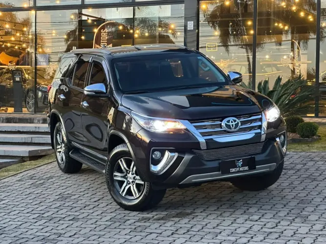 Toyota Hilux SW4 SRV 4X2 2.7 Flex 16V Aut. 2019