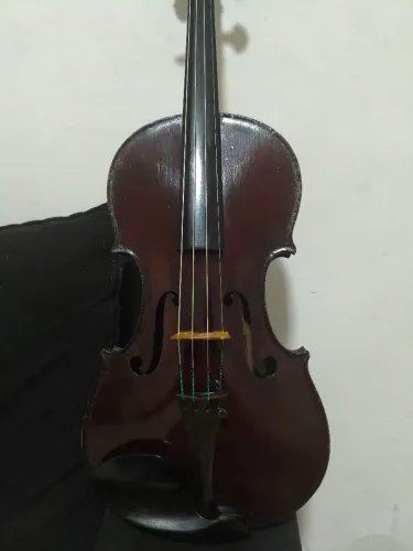 Vendo ou troco viola Tam 40 por violino