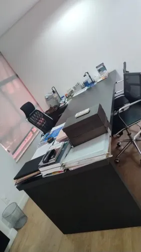 Vende- se mesa de madeira