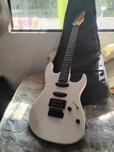 Guitarra Tagima TG-510 Branca