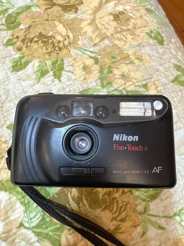 Camera Nikon Fun Touch 3