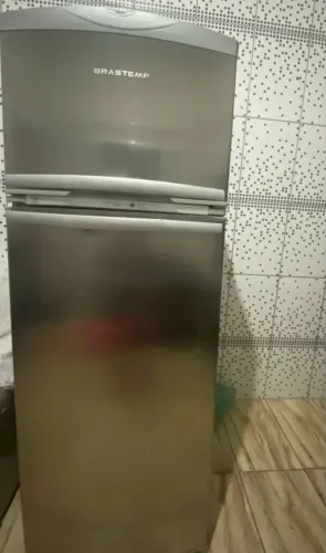 Geladeira Brastemp Frost Free inox 340 litros funcionando perfeitamente 