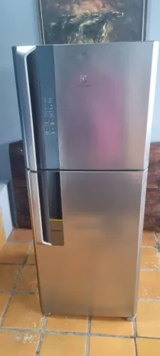 Geladeira semi nova