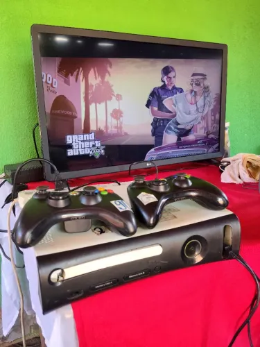 Xbox 360 Desbloqueado+ 2 Controles+ jogos