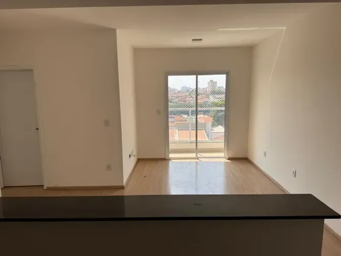 Apartamento garden na Vila Hortência, 2 quartos, 1 vaga, portaria 24h e lazer completo.