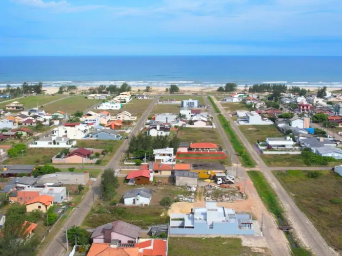 Terreno a 350m do mar na Praia Santa Fé  Alto potencial de valorização! Se você busca um i