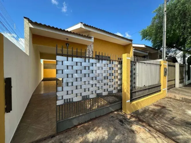Casa com 2 dormitórios para alugar, 75 m² por R$ 1.350,00/mês - Centro - Paiçandu/PR