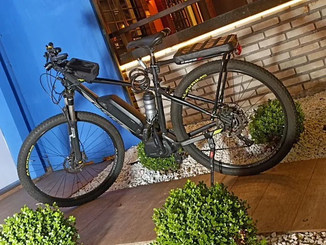 Bicicleta Elétrica Pedal assistido OGGI 8.2 125km de autonomia.