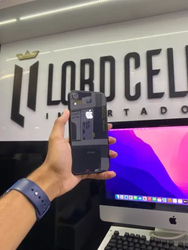iPhone XR 64GB 