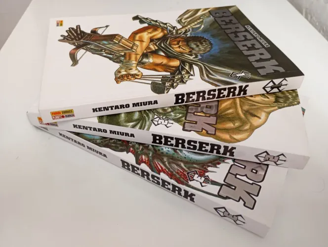 Mangá Berserk 3 volumes