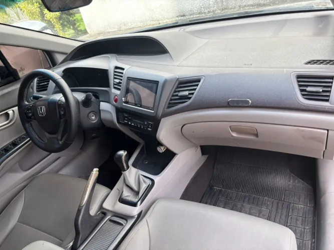 Honda Civic Sedan LXS 1.8/1.8 Flex 16V Mec. 4P 2014
