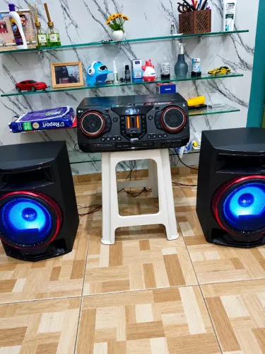 Caixa de som LG XBOOM
