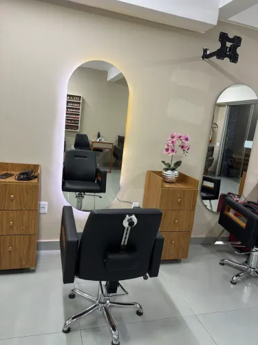  ALUGA-SE CADEIRA PARA PROFISSIONAL DA BELEZA, CABELEIREIRO(A) 