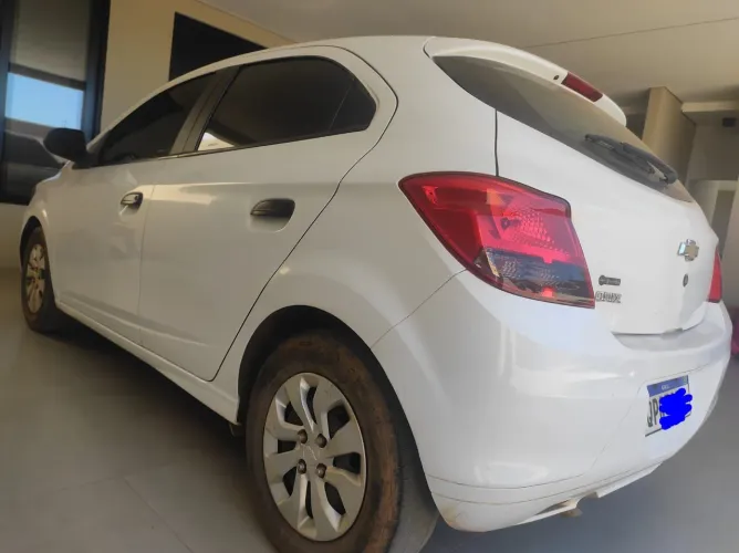 Chevrolet Onix JOY Hatch 1.0 8V Flex Mec. 4P 2019