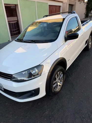 Volkswagen Saveiro 1.6 MI/ 1.6 MI Total Flex 8V (álcool) 2014