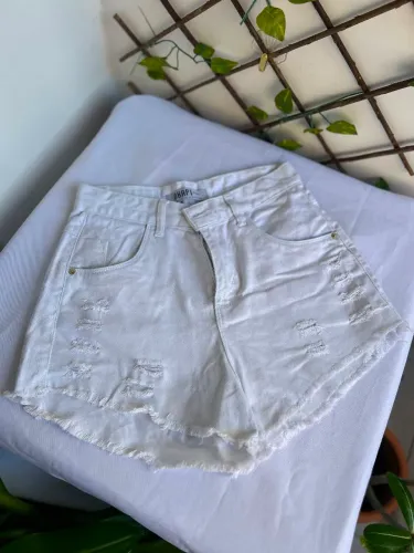 Shorts Jeans Branco Rasgado OKAPI Cós Alto Tam 36