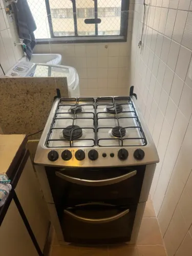 Fogão Electrolux 4 Bocas com 2 Fornos - Gás de botijão.