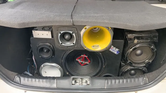 Som automotivo