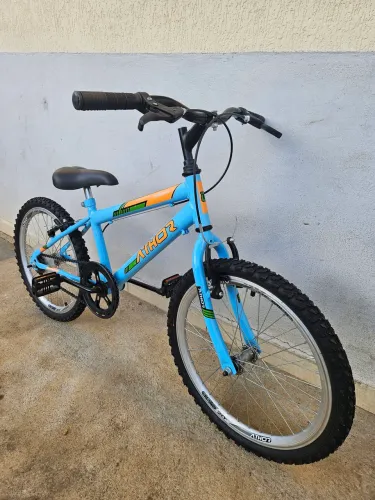 Bicicleta infantil aro 20 nova