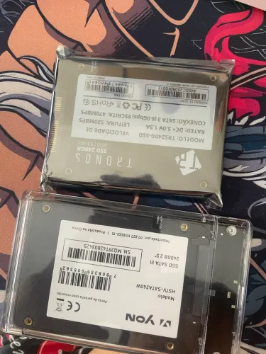 SSD240 GB