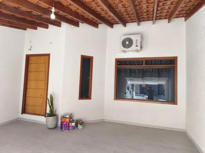 Casa c/ Piscina, churrasqueira, vista, lareira, garagem 2 carros 