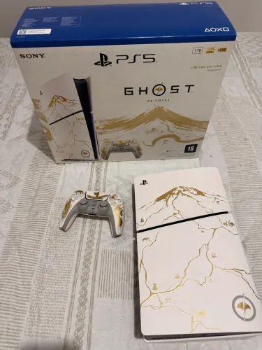 Console Ps5 Slim Standard de edição limitada Ghost Of Yotei Gold