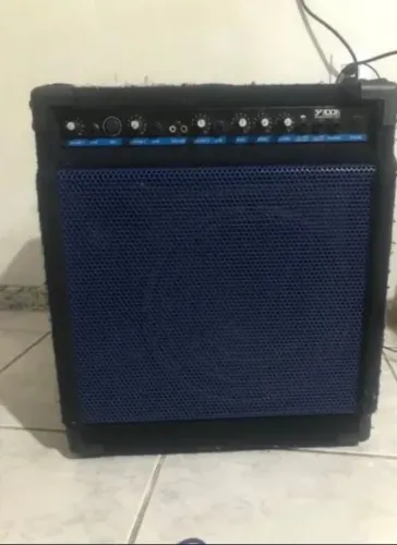 Amplificador Teclado Yorkville Canadá 100v RMS