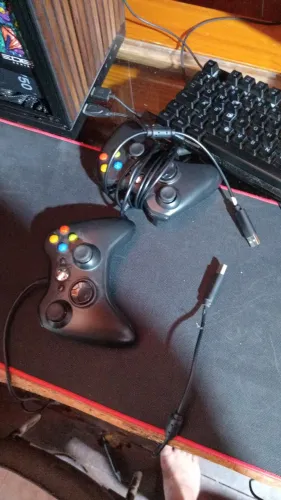 Controle de Xbox 360 praticamente  novo