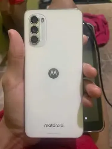 Moto G52