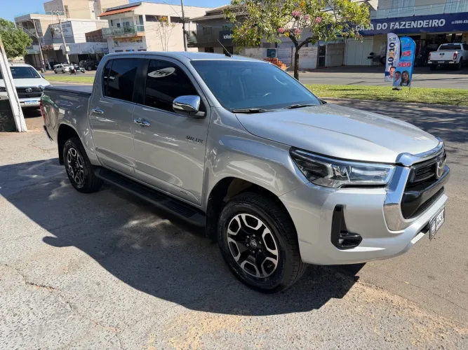 Toyota Hilux CD SRX 4X4 2.8 TDI 16V Diesel Aut. 2016