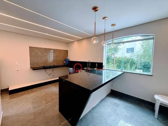 Casa com 4 quartos à venda, 430 m² por R$ 2.200.000 - Condomínio Bosque Sao Bento I - Soro