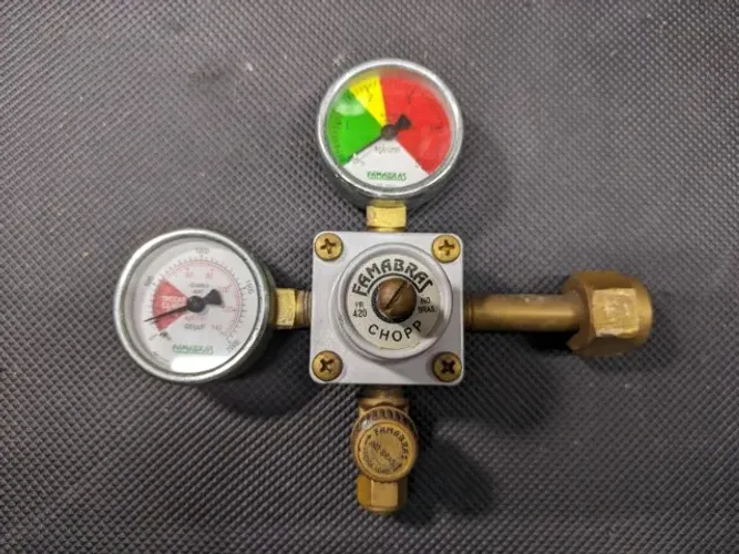 Regulador De Pressão Co2 Chopp Famabras manômetro