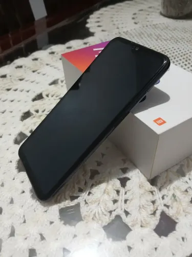 Smartphone Xiaomi Mi A3 com câmera de 48 MP