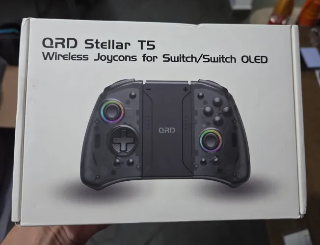 Controle QRD Stellar T5. Aberto apenas para testes, possivelmente o melhor joycon.