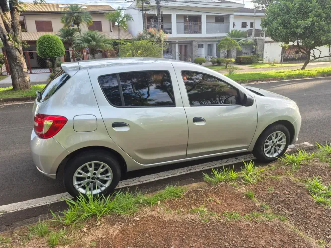 Renault Sandero Authentique Flex 1.0 12V 5P 2018