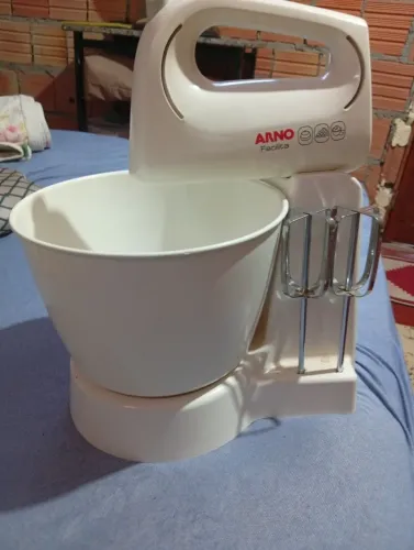 Batedeira de bolo Arno...