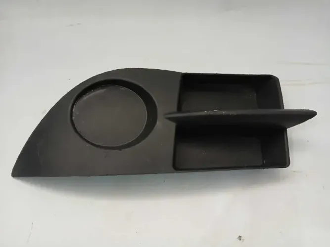 MOLDURA FAROL MILHA ESQUERDO RENAULT CLIO 2006/2012