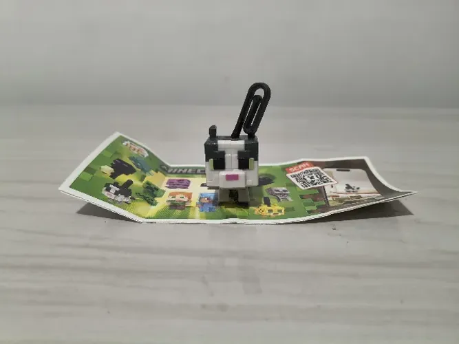 Minecraft Kinder Joy - Gato (COM ENCARTE)
