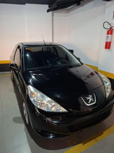 Peugeot 207 XR 1.4 Flex 8V 3P 2010